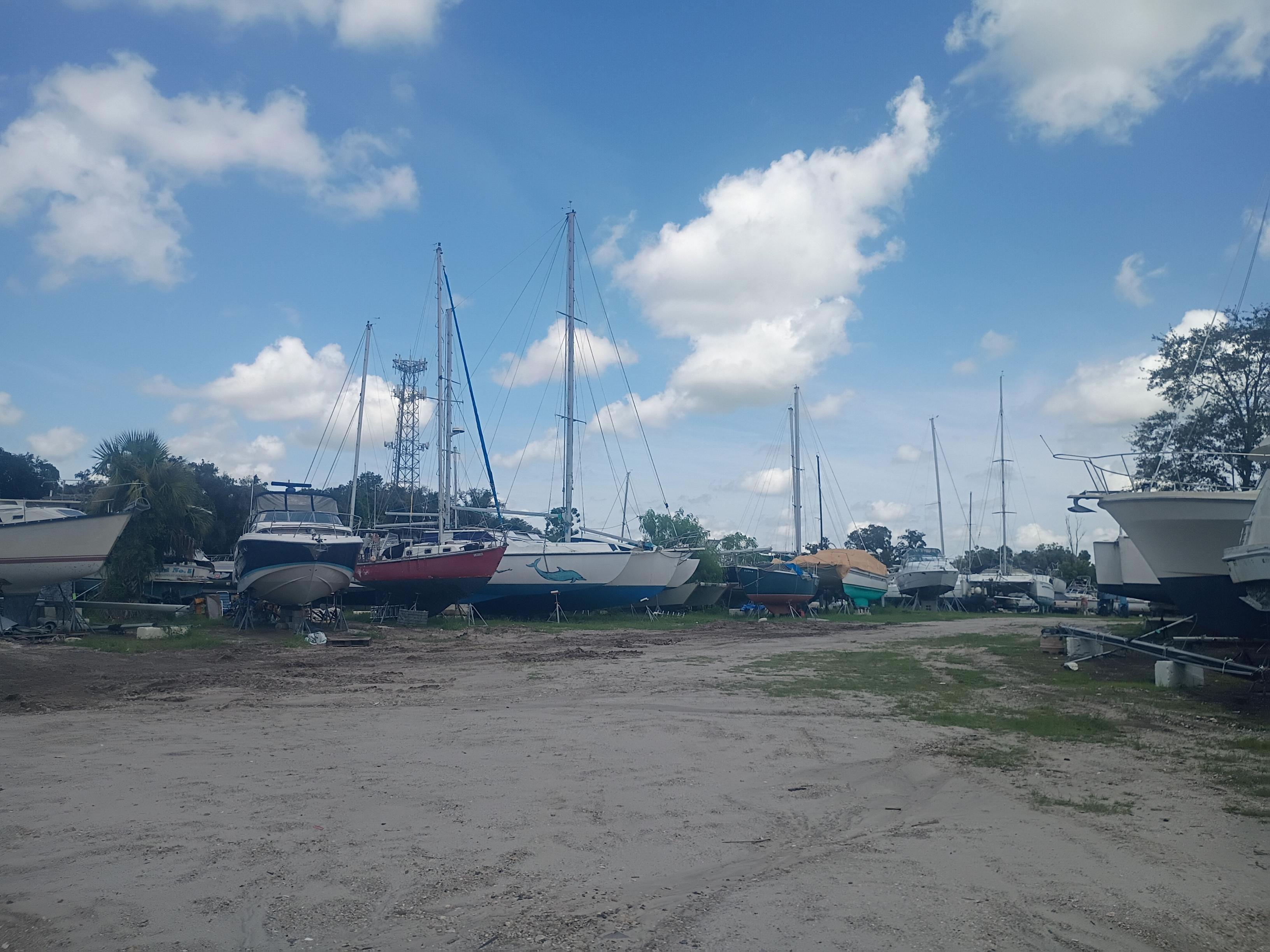 Belle Hatchee Marina - Hurricane Safe Cove and Marina in Belle Hatchee, FL